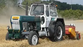 ZT 300 beim Stroh wenden- DDR Oldtimer hat viel zu tun