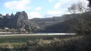 Balade givr&eacute;e &agrave; Saint-Paul-en-Cornillon  sur un m&eacute;andre du fleuve Loire