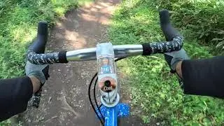 【CRUST Evasion lite】As you know,It's hard to ride downhill on a gravel bike.