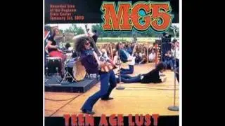 MC5- Starship/Kick Out the Jams/Black to Comm (Live 1970)