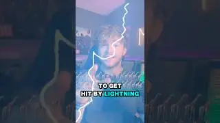Giraffes get hit by lighting HOW OFTEN?! #explore #noahwithaz #fyp #trending