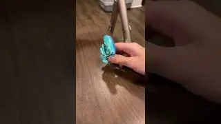 3d printed alien with 2 color sides!