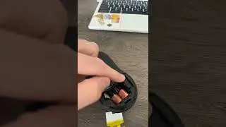 How to setup your wireless mouse in 40 seconds! (Chromebook/Logitech)
