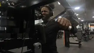Solid Shoulder Work... Solid Posing