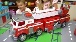 Paw Patrol Ultimate Rescue Fire Truck
