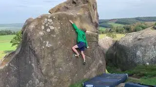 JT VB (f2+) - Robin Hood&rsquo;s Stride - Peak District Bouldering