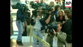 USA: ARLINGTON: TRIAL OF SPORTSCASTER MARV ALBERT BEGINS