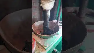 Complete Process of Attaching a Plastic Handle to a Steel Spoon. plastic factory (short)