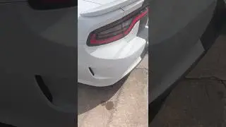 Dodge Charger RT 2020 года выпуска с глушителем (задний и средний), удаление холодного запуска