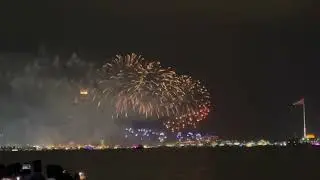 Watch the best new year's fireworks display ever from the beach 🎇🎆
