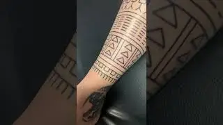 🤘 Freehand Tattoo Action By Garyburnstattoo #tattuba #tattoo #tattooartist #freehand #inked #ink