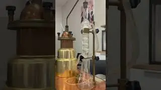 La distillazione di un gin - corso sala e bar