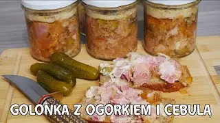 Golonka w słoiku z ogórkiem i cebulą