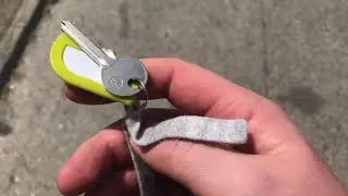 How not to lose hostel keys when you have no safe pockets available