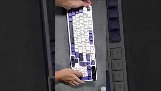 Meckeys new royal keyboard love this one customize it's lights #tech #technology