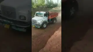 tipper lover ✌️ #tipper.#brickkiln .#tippermodifiedtruck #njrfasil#kashmiri tipper