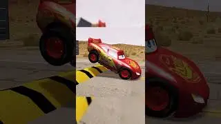 McQueen vs Flatbed Truck | Car Transport Chaos - Pothole Showdown