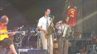Gankino Circus Live in Regensburg, Finnland