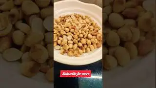 Easy way to peel peanut skin | hack to remove roasted peanut skin#youtubeshorts#trending #shortvideo