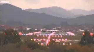 Planes Battle Strong Winds To Land in Bilbao, Spain