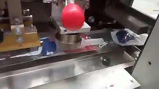 Toothbrush paste disposable hotel supplies packaging machine disposable slipper packaging machine