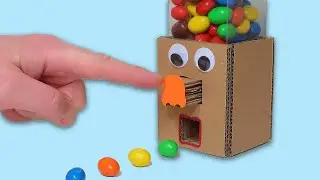 Pop it vending machine. DIY GumBall Candy Dispenser Machine from Cardboard. Fidget toy