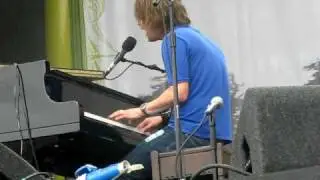 Thom Yorke solo - Latitude 2009 - Everything In Its Right Place