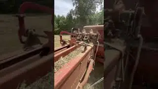 Hayliner 68 knotters in action.