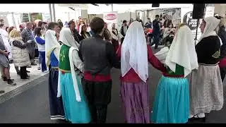 ΣΠΑΝΙΟΙ ΧΟΡΟΙ ΚΡΗΤΗΣ Χορευτικό Ι Ν  Αγίας Βαρβάρας Τούμπας34η Κρήτη Η Μεγάλη Συνάντηση-Δ.Ε.Θ 14 5 23