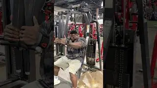 It&rsquo;s only Me vs Me., I have to beat Me. Yesszziirrr ! #chestdayworkout #chest #dropset #brickbybrick