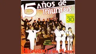 Mírame Un Poquito Más