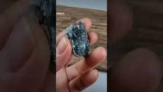 Seraphinite, Russia. Vivid green color, unique pattern. #shorts #crystals #minerals #crystalstore
