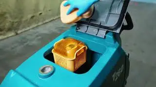 TENNANT T260 Walk-Behind Floor Scrubber | Operator Training Video
