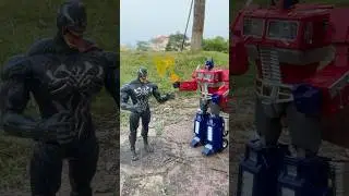 Hulk & transformed Optimus Prime rescue Spider man