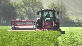 Fendt 716 with Taarup mowers at Silage 2011