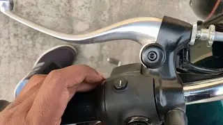 i Button Features In Royal Enfield Classic 350
