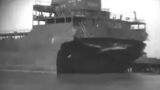 SS E. H. Blum (Broken In Half) Brought To Port, Philadelphia 5/19/42 (full)
