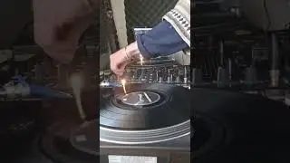 🎵✨ @AlexNilson in da mix ! #techno #classictechno #dj #mixing #scratch #vinyl #love #art #dance