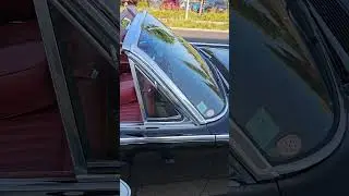 Lincoln Continental Convertible Classic Car Detroit Concours d'Elegance 2023