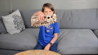 Encouraging gifts for the future CEO: actual mechanics like in a real train
