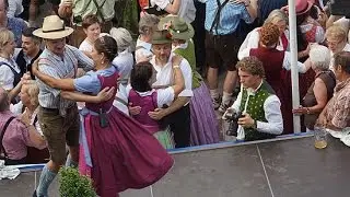 Kocherlball 2014 @ Chinaturm im Englischen Garten am 20.07.2014