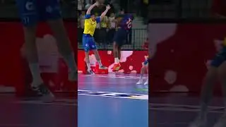 Dika Mem showed us how to shine in the money time 💫🤯 #handball #ehfcl #goals