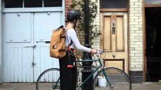 Bone-conduction headphones allow cyclists to hear traffic noise while listening to music