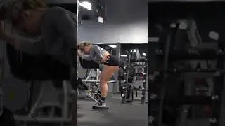 female bodybuilder giantess muscle💪🍑🍑#shorts  #shortsfeed  #mirandacohen #workout #alphamadfit #gym