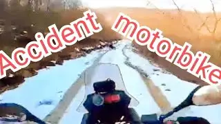 Near death accident. &Alpha;&tau;ύ&chi;&eta;&mu;&alpha; &mu;&epsilon; &mu;&eta;&chi;&alpha;&nu;ή. Go 2 adventure