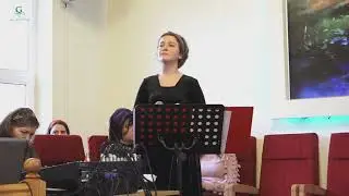 Cine-i oare mester mare ? /  Elena Grab