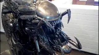 Alien motobiker