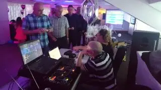 How a race night is run