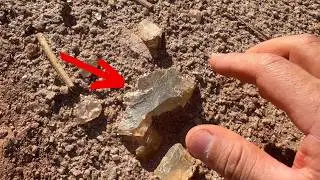 Encontrei Pedras amarelas Preciosas 
