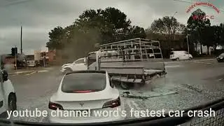 Traffic camera footage shows driver || Most Dangerous Position in Car Accident || Dramatic car crash